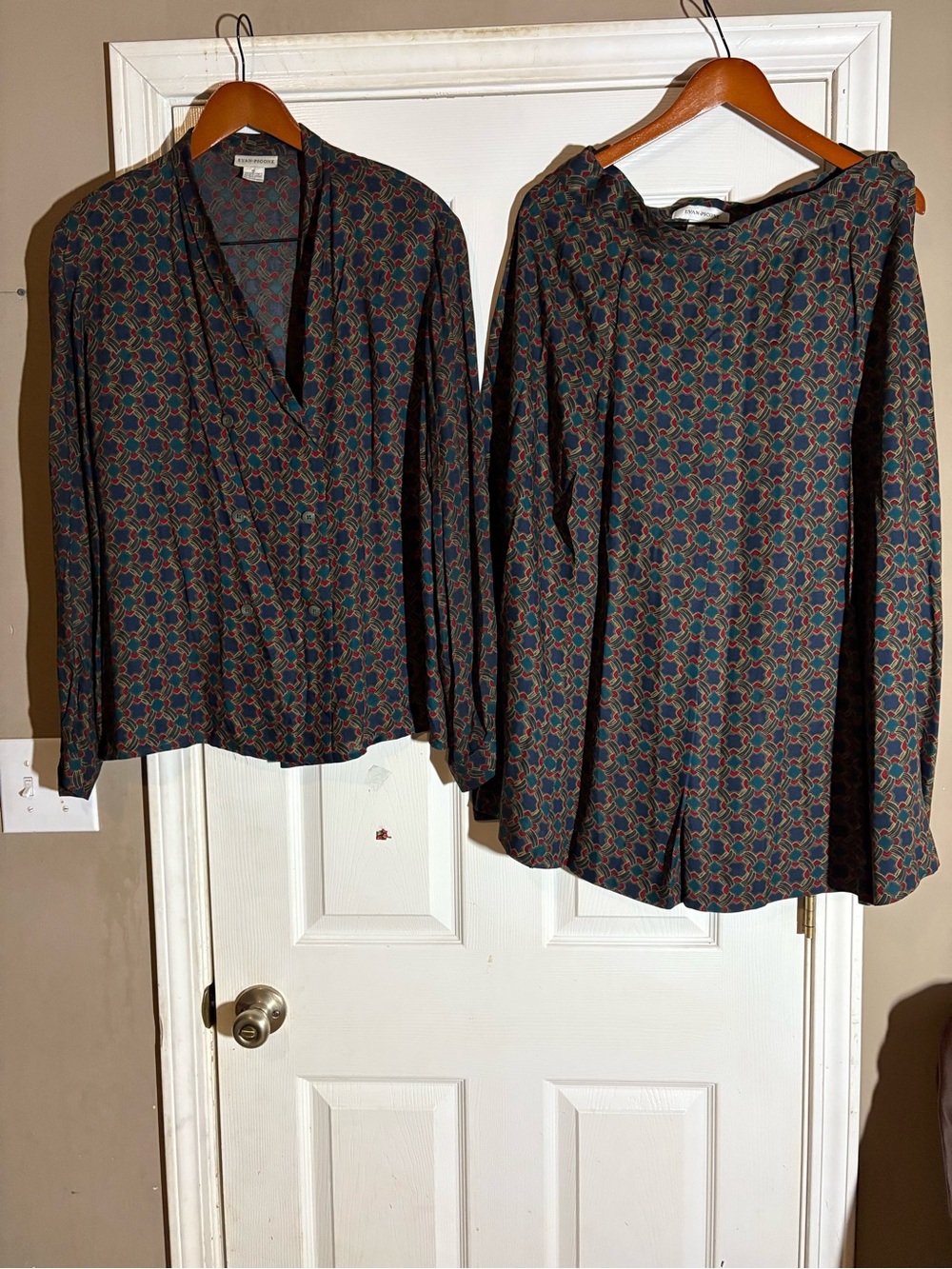 Evan Picone Dark Multi Geometric Long-Sleeve Blouse